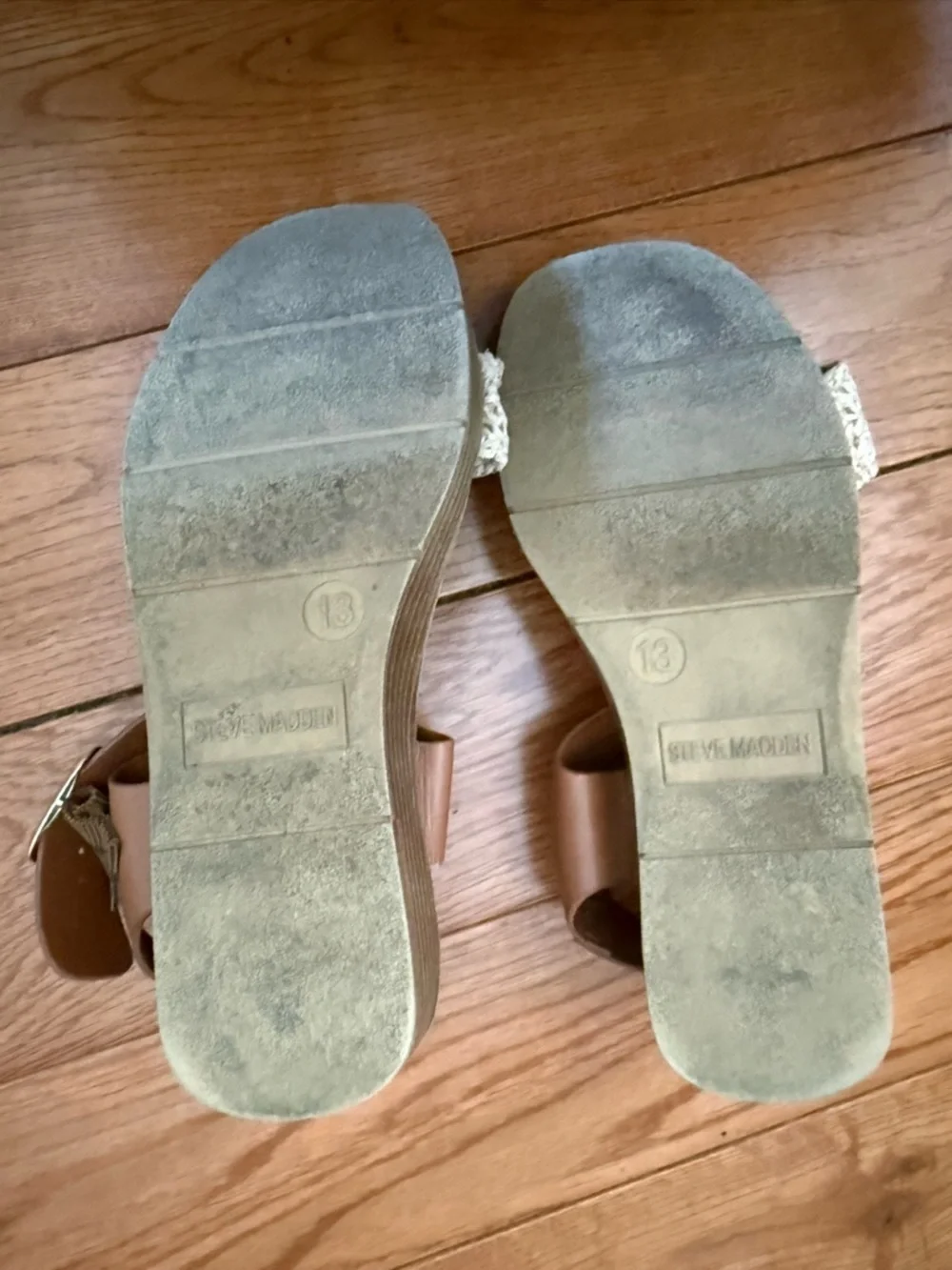 🖤 Steve Madden Girls Buckle Sandals
